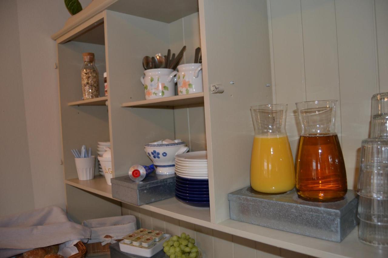 Lilla Hotellet Bed & Breakfast I Alingsas Exterior photo