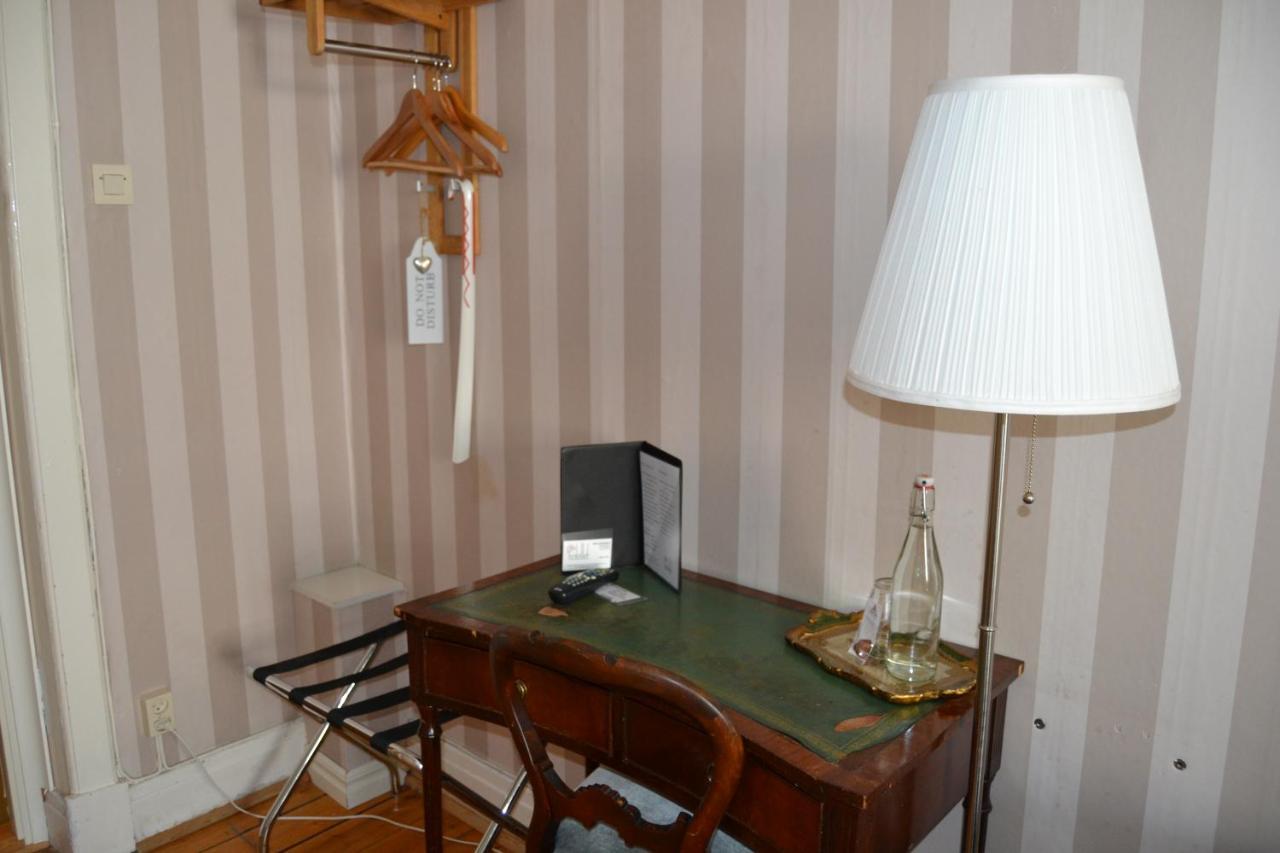 Lilla Hotellet Bed & Breakfast I Alingsas Exterior photo