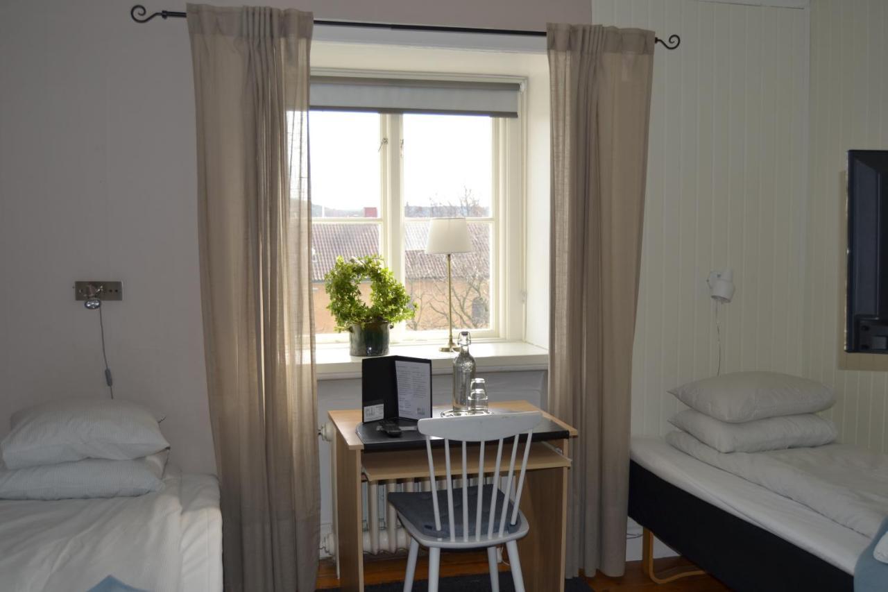 Lilla Hotellet Bed & Breakfast I Alingsas Exterior photo