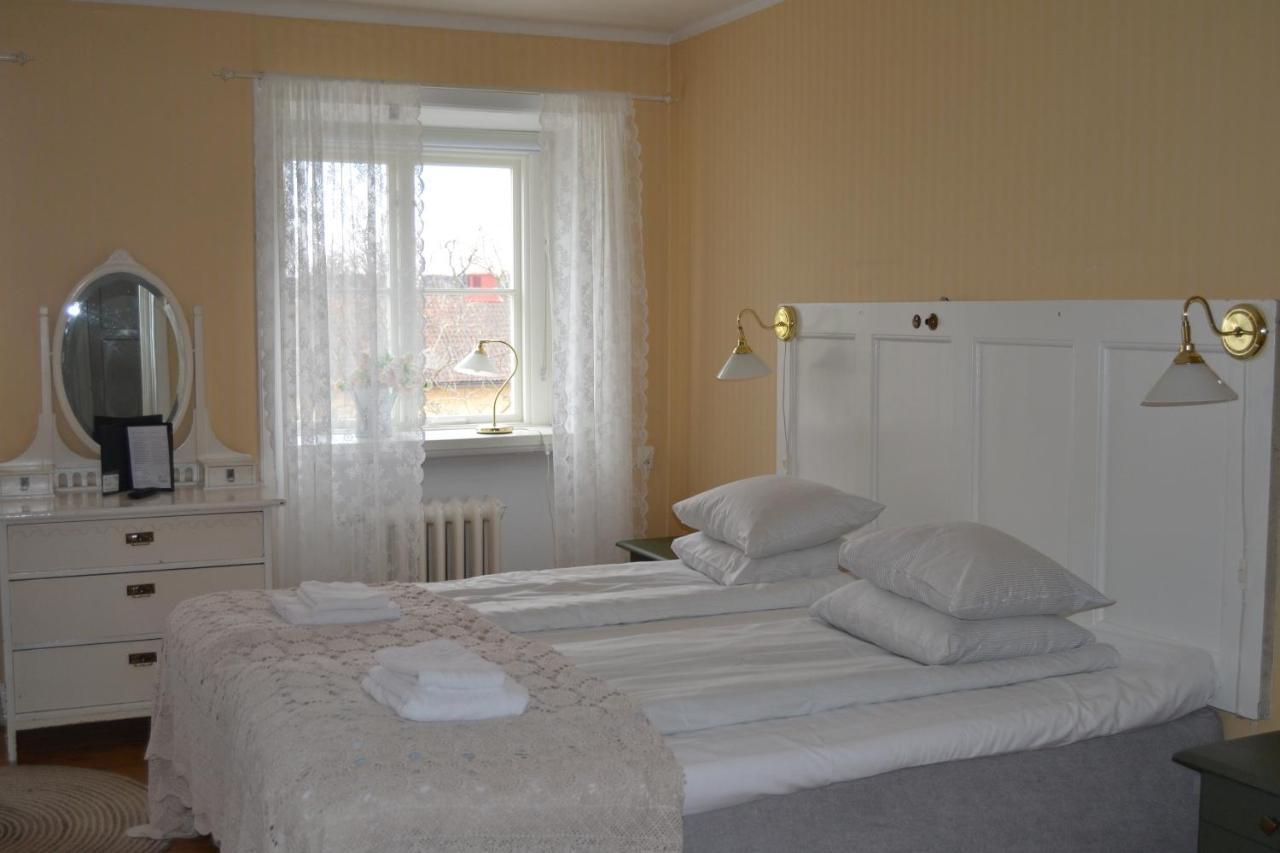 Lilla Hotellet Bed & Breakfast I Alingsas Exterior photo